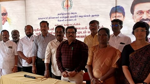 கம்பத்தில் புதுப்பிக்கப்பட்ட
பேருந்து நிலையம் திறப்பு