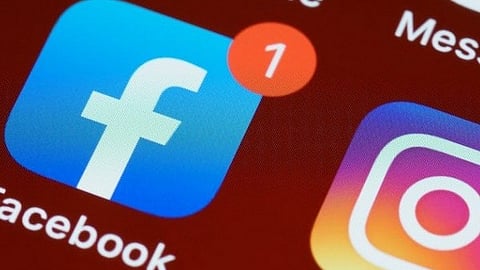 Indian-Origin man Cheats Singapore woman