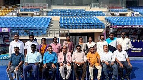 புதிதாக தோ்வு செய்யப்பட்ட நிா்வாகிகள்.