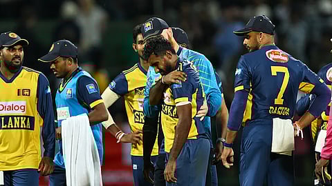 உலகக் கோப்பைத் தொடரிலிருந்து இலங்கை வேகப் பந்துவீச்சாளர் விலகல்; மாற்று வீரர் அறிவிப்பு!