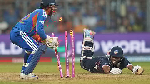 பந்துவீச்சில் அசத்தல்; பேட்டிங்கில் சொதப்பல்! இந்தியாவிடம் போராடி வீழ்ந்த அமெரிக்கா!!