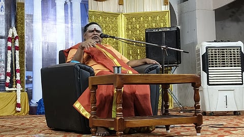 திருநெல்வேலியில் ஞாயிற்றுக்கிழமை சொற்பொழிவாற்றினாா் தமிழறிஞா் இலங்கை இ.ஜெயராஜ்.