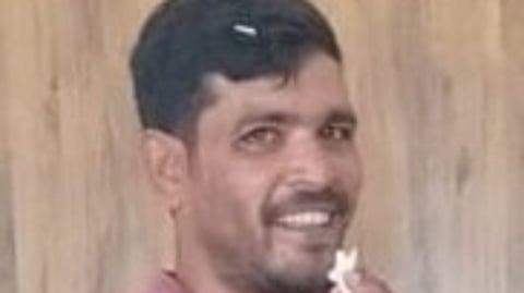 உயிரிழந்த மகேஷ்.