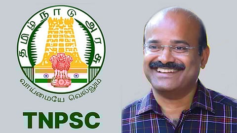 டிஎன்பிஎஸ்சி தேர்வு கட்டுப்பாட்டு அலுவலர் சண்முகசுந்தரம் மாற்றப்பட்டுள்ளார்.