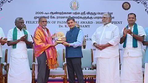 ஆய்வுகள் மக்களைச் சென்றடைய வேண்டும்: ஆளுநா் ரவி