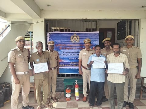 தனியாா் நிறுவன பாதுகாவலா்களுக்கு தீ பாதுகாப்பு பயிற்சி