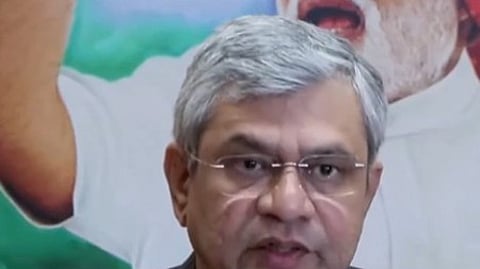 ரயில்வே அமைச்சா் அஸ்வினி வைஷ்ணவ்