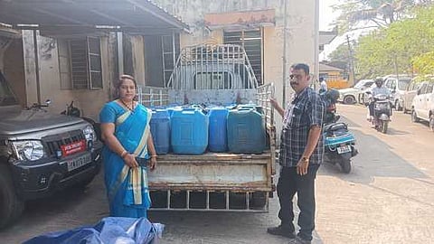 பறிமுதல் செய்யப்பட்ட மண்ணெண்ணெய்