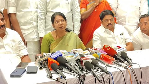 மதுரையில் செய்தியாளர்களுக்கு பேட்டியளித்த கனிமொழி எம்.பி.