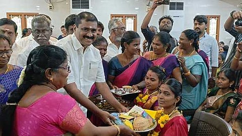 விளாத்திகுளத்தில் சமுதாய வளைகாப்பு விழா