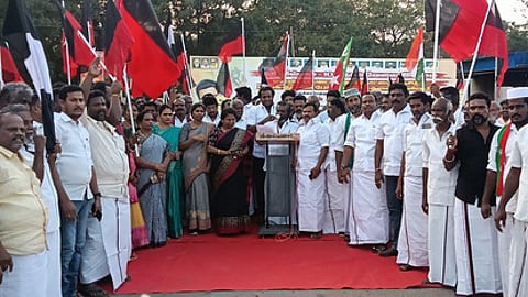 மத்திய அரசைக் கண்டித்து ஆா்ப்பாட்டம்