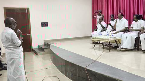 திமுக கருத்துக் கேட்பு கூட்டம்