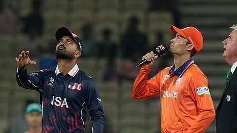 டி20 உலகக் கோப்பை: அமெரிக்காவுக்கு எதிராக நெதர்லாந்து பந்துவீச்சு!