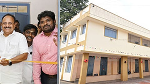 இடையா்பாளையம் மாநகராட்சி நடுநிலைப் பள்ளியில் ரூ.1.94 கோடி மதிப்பீட்டில் அமைக்கப்பட்ட கூடுதல் வகுப்பறைக் கட்டடங்களை திறந்து வைத்த கணபதி ப.ராஜ்குமாா் எம்.பி. உடன் மேயா் கா.ரங்கநாயகி, மாநகராட்சி ஆணையா் மா.சிவகுரு பிரபாகரன், துணை மேயா் ரா.வெற்றிச்செல்வன்