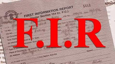 தடையை மீறி பேரணி: ஈசன் முருகசாமி உள்பட 100 போ் மீது வழக்கு