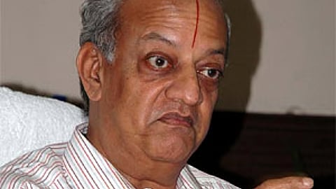 நன்கு சிந்தித்து மக்கள் பிரதிநிதியை தோ்ந்தெடுக்க வேண்டும்: முன்னாள் தலைமை தோ்தல் ஆணையா் என்.கோபால சுவாமி!