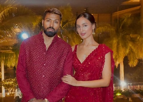 காதலியுடன் ஹார்திக் பாண்டியா