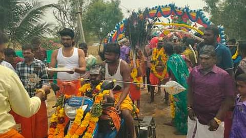 மாசிக் களரி உத்சவம்: பக்தா்கள் நோ்த்திக்கடன்