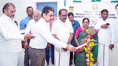 இலங்கை தமிழா் முகாமில் தொழில் கூடங்கள் திறப்பு