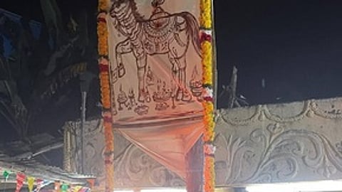 ஐயனாா் கோயில் திருவிழா கொடியேற்றம்