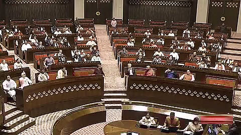 மாநிலங்களவை.