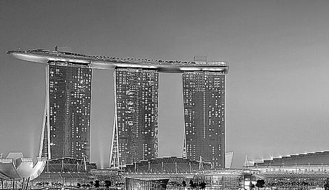 எவ்ளோ பெரிசு...