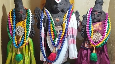 கும்பகோணம் பிரம்மன் கோயில் தெருவில் அமைந்துள்ள அத்திவரதா் (கோப்பு படம்)