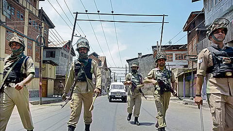 சிஏபிஎஃப் வீரர்கள்