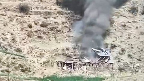 ஜம்மு - காஷ்மீர்: பாதுகாப்புப் படையின் ‘ஆபரேஷன் த்ராஷியில்’ ஜெய்ஷ்-ஏ-முகமது தளபதி பலி!