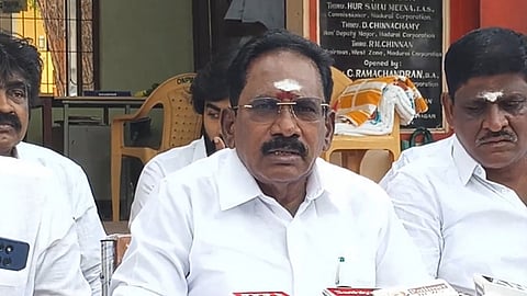 செய்தியாளர் சந்திப்பில் முன்னாள் அமைச்சர் செல்லூர் ராஜு