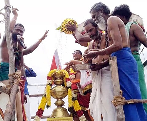 சுந்தர விநாயகா் கோயிலில் நடைபெற்ற கும்பாபிஷேகம்.