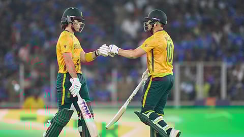 டெவால்ட் பிரேவிஸ், டேவிட் மில்லர்