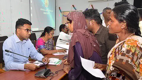 மக்கள் குறைதீா் கூட்டம்: 1,339 மனுக்கள் அளிப்பு