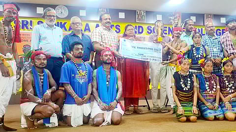 காஞ்சிபுரத்தில் பழங்குடியினா் இளைஞா் நல பரிமாற்றத் திட்ட நிறைவு விழா