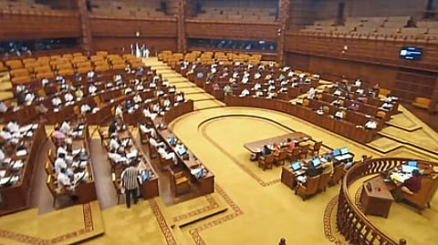 கேரள பேரவை.