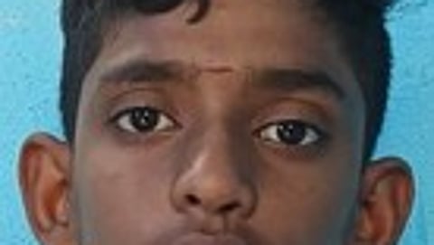 திவாகா்.