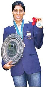 "பாரதி விட்டுச்சென்ற சொத்து' "புரட்சிக் கவிஞர்' பாரதிதாசன்!