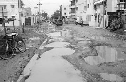 மிதவைக் கூடுகளில் மீன் குஞ்சு வளர்க்கும் தொழில்நுட்பம்