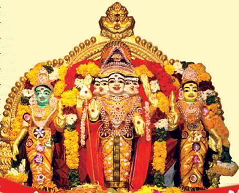 அறு மீன் காதலன்! அணி தை கிருத்திகை!