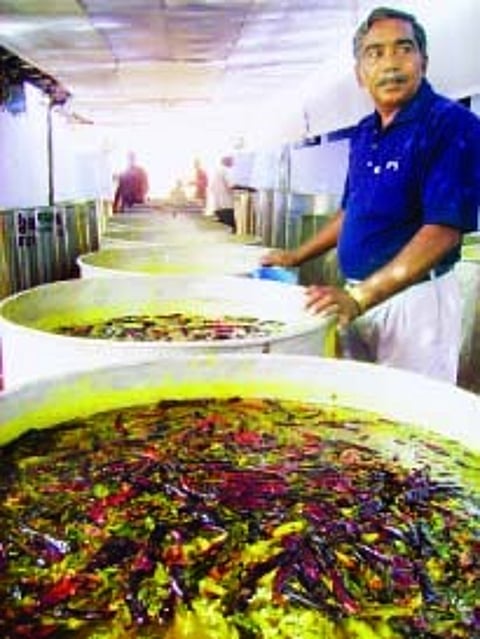 விழா: லட்சம் பேருக்கு விருந்து!