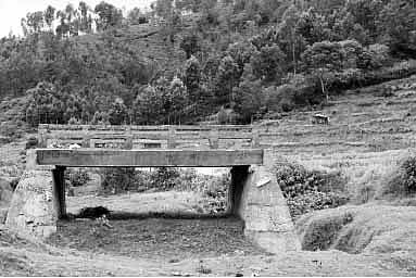 பெரும் துயரில் 1000 குடும்பங்கள்!