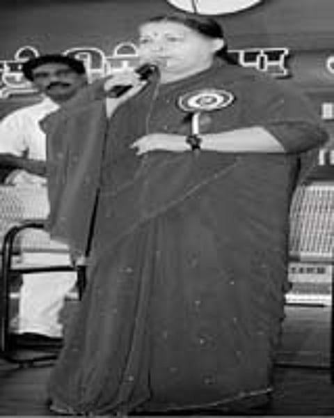 பரபரப்பில் மதுரை...