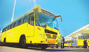 பஸ்ஸýக்காக படாத பாடுபடும் செங்கல்பட்டுவாசிகள்