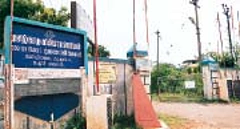 அடிக்கடி மின் துண்டிப்பு: அவதிப்படும் கடலூர்வாசிகள்