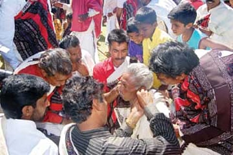 காது குத்தியாச்சா?!