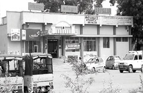 அடிப்படை வசதிகளற்ற அரியலூர் ரயில் நிலையம்