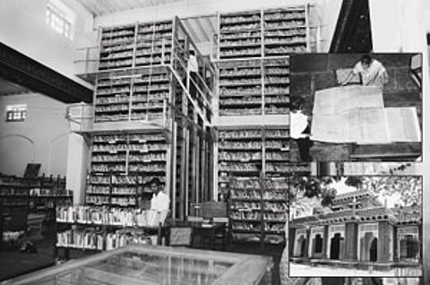 இருட்டில் அரிய நூலகம்!