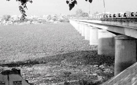 ஈரோட்டில் குடிநீர் தட்டுப்பாடு அபாயம்!