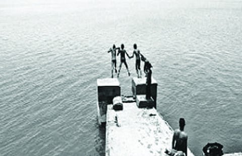 மரண ஏரியாக மாறும் புழல்: புறக்காவல் நிலையம் அமைக்கப்படுமா?