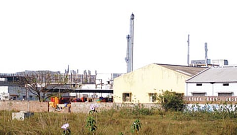 காக்களூர் தொழிற்பேட்டையில் மின் தட்டுப்பாடு உற்பத்தியாளர்கள் கடும் பாதிப்பு